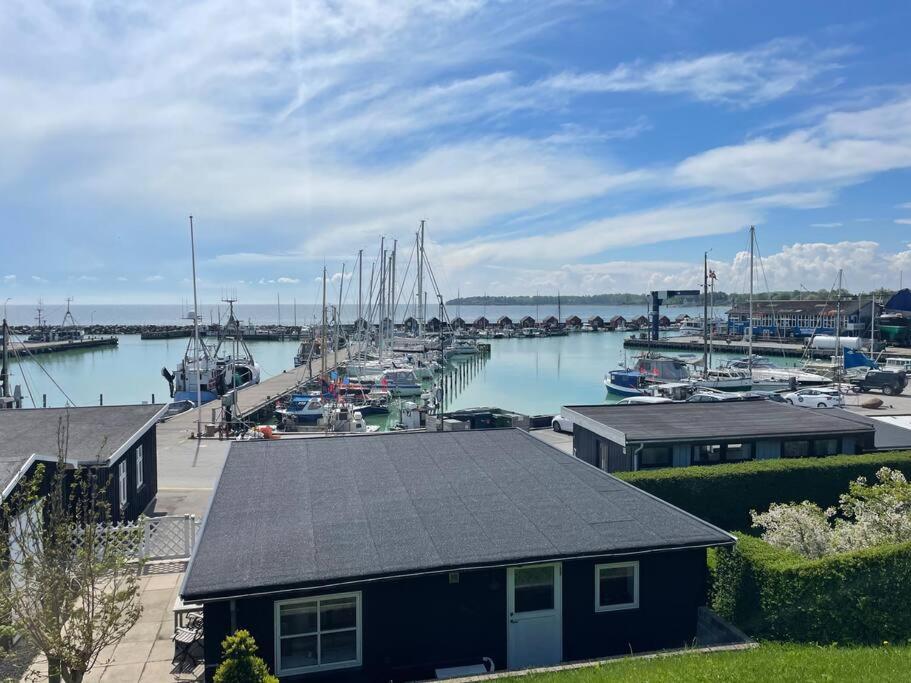Charming Holiday Home On The Harbour Rødvig Екстериор снимка